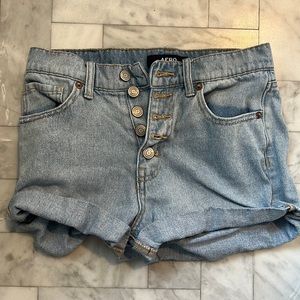 Aero Mom Shorts!